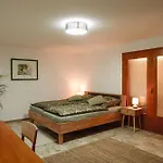 Grosse Mit 2 Schlafzimmer 布雷茨费尔德