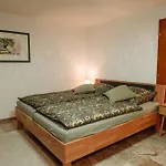Grosse Mit 2 Schlafzimmer