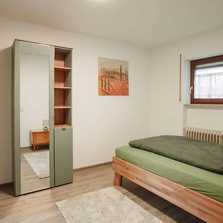 Grosse Mit 2 Schlafzimmer * Бретцфельд